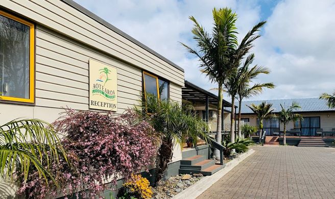 Aotearoa Lodge Exterior