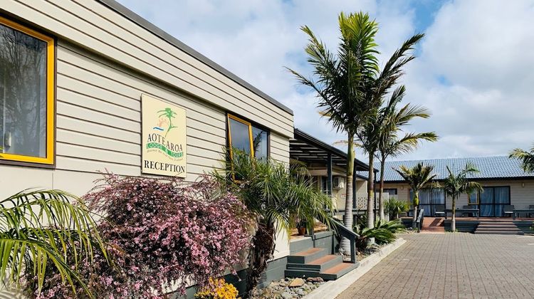 Aotearoa Lodge Exterior