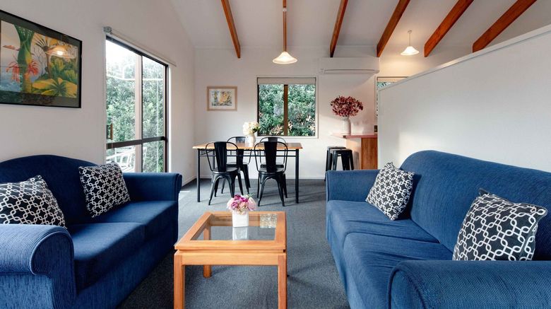 <b>Aotearoa Lodge Room</b>. Images powered by <a href="https://www.leonardoworldwide.com/" title="Leonardo Worldwide" target="_blank">Leonardo</a>.