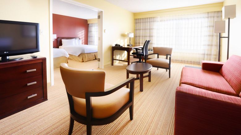 <b>Courtyard Houston Hobby Airport Room</b>. Images powered by <a href="https://www.leonardoworldwide.com/" title="Leonardo Worldwide" target="_blank">Leonardo</a>.
