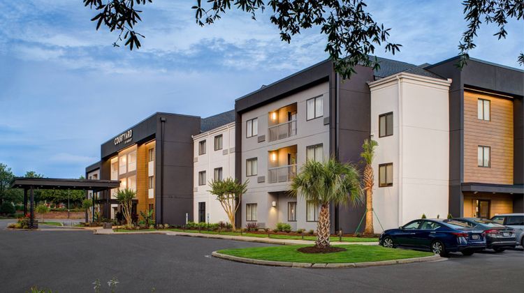 Courtyard by Marriott Columbia Northeast Exterior