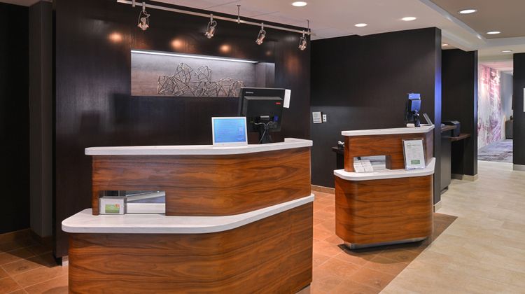 Courtyard by Marriott Columbia Northeast Exterior