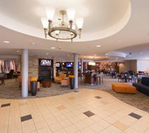 Courtyard by Marriott Canton Lobby