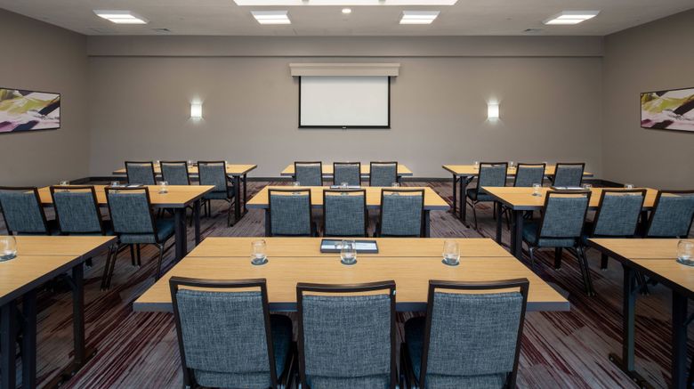 <b>Courtyard Dulles Airport Herndon/Reston Meeting</b>. Images powered by <a href="https://www.leonardoworldwide.com/" title="Leonardo Worldwide" target="_blank">Leonardo</a>.