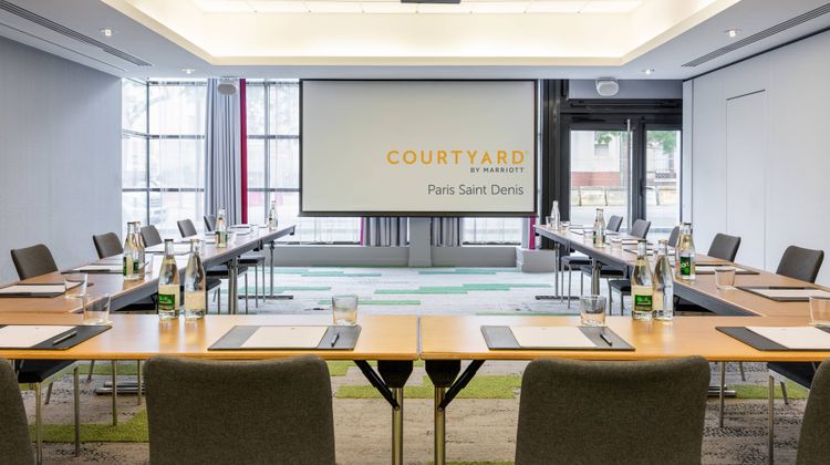 Courtyard by Marriott Paris Saint Denis Meeting