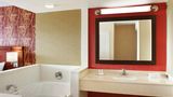 Courtyard by Marriott Niagara Falls Room