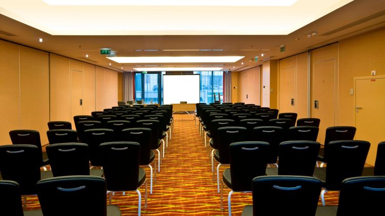 Courtyard by Marriott Paris Saint Denis Meeting