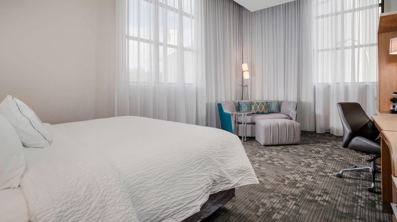 <b>Courtyard Niagara Falls Suite</b>. Images powered by <a href="https://www.leonardoworldwide.com/" title="Leonardo Worldwide" target="_blank">Leonardo</a>.