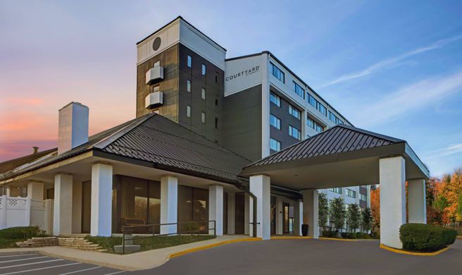 Courtyard Chicago Elmhurst/Oakbrook Area Exterior