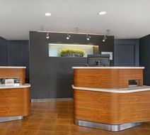 Courtyard Chicago Elmhurst/Oakbrook Area Lobby