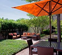 Courtyard Chicago Elmhurst/Oakbrook Area Exterior