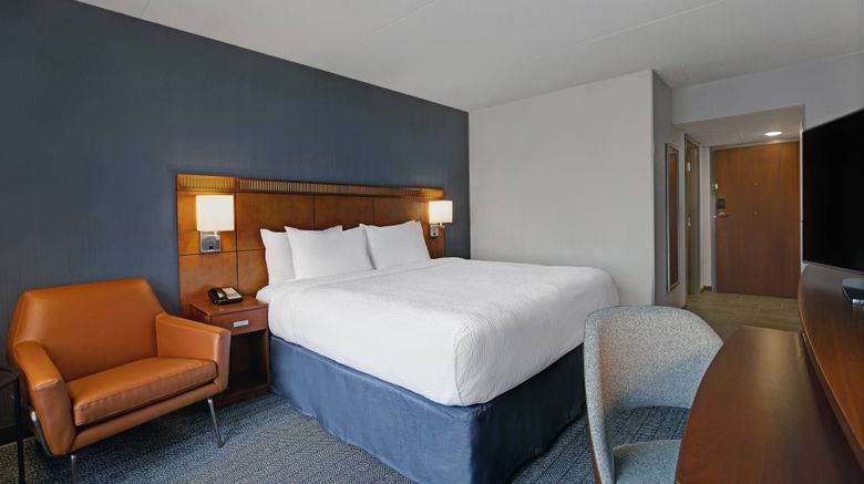 <b>Courtyard Chicago Elmhurst/Oakbrook Area Room</b>. Images powered by <a href="https://www.leonardoworldwide.com/" title="Leonardo Worldwide" target="_blank">Leonardo</a>.