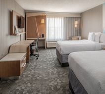 Courtyard Portland Airport Room
