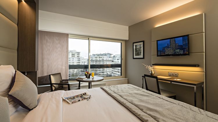 Residhome Appart Hotel Courbevoie Room