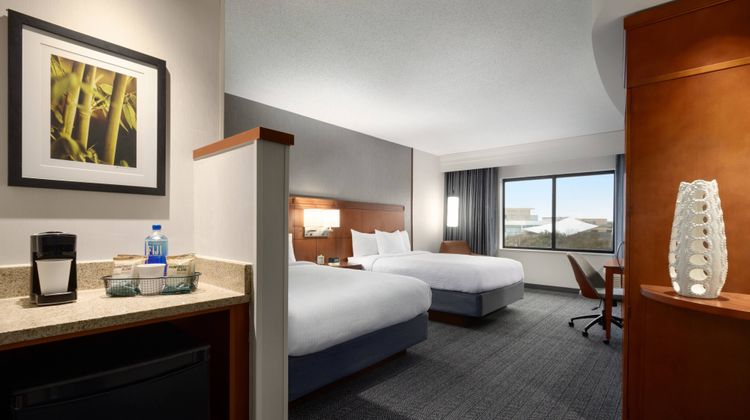 Courtyard by Marriott Greenville Room