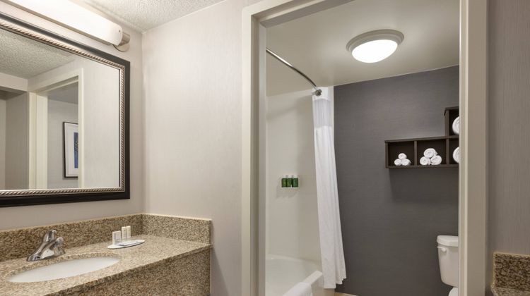 Courtyard by Marriott Greenville Room