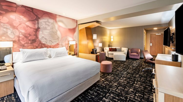 Courtyard Winston Salem Downtown Suite