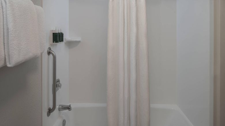 <b>Courtyard Jacksonville Mayo Clinic/Beach Room</b>. Images powered by <a href="https://www.leonardoworldwide.com/" title="Leonardo Worldwide" target="_blank">Leonardo</a>.