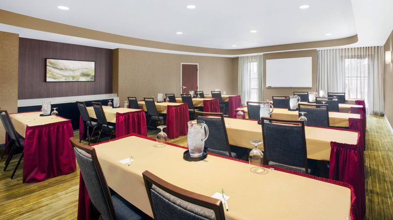 <b>Courtyard Jacksonville Northeast/Kendall Meeting</b>. Images powered by <a href="https://www.leonardoworldwide.com/" title="Leonardo Worldwide" target="_blank">Leonardo</a>.