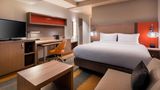Courtyard by Marriott Phoenix Downtown Room