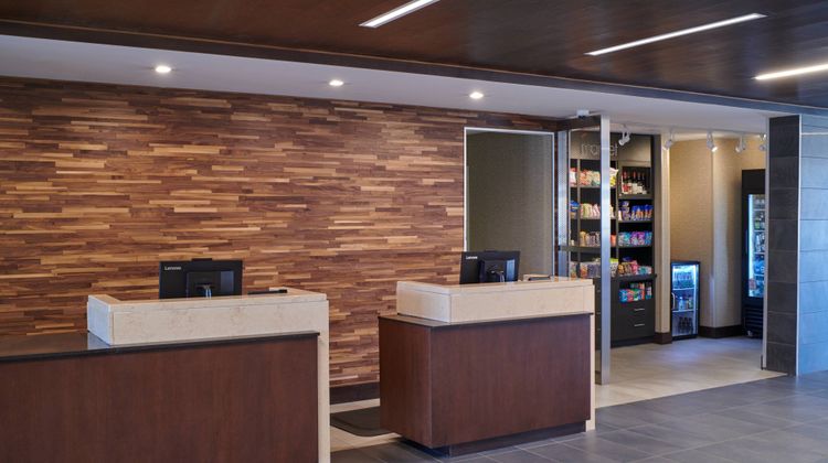 Courtyard By Marriott Jackson Lobby