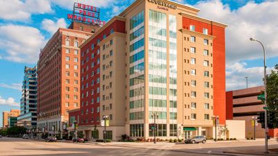 Courtyard by Marriott Peoria Downtown