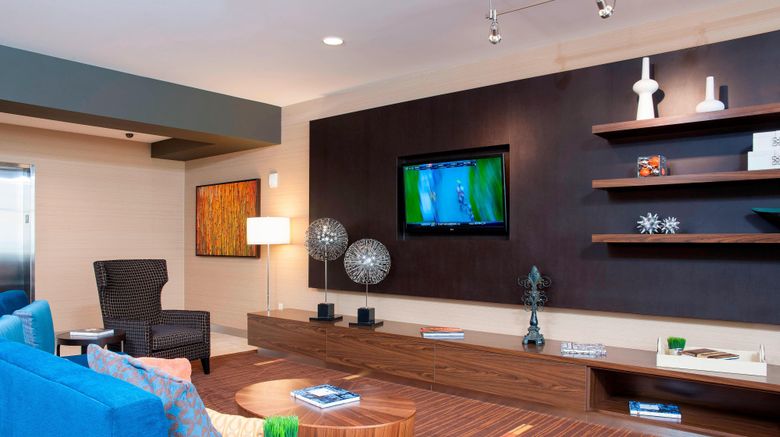 <b>Courtyard by Marriott Peoria Downtown Lobby</b>. Images powered by <a href="https://www.leonardoworldwide.com/" title="Leonardo Worldwide" target="_blank">Leonardo</a>.