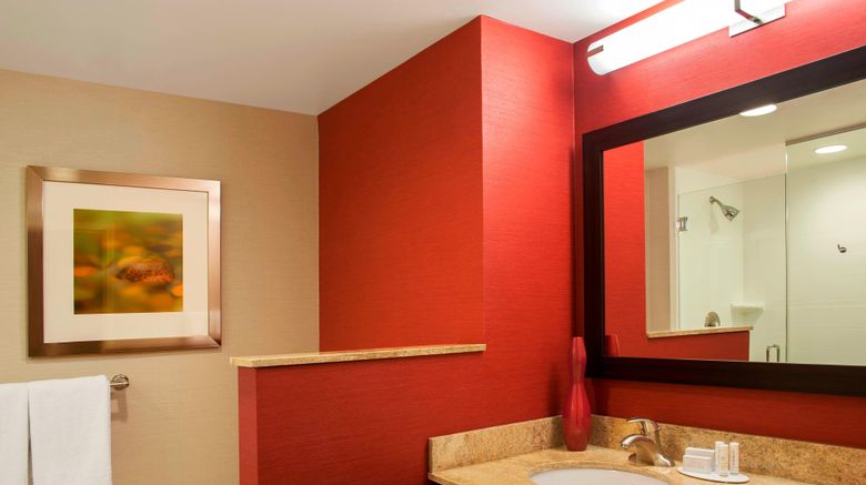 <b>Courtyard by Marriott Peoria Downtown Room</b>. Images powered by <a href="https://www.leonardoworldwide.com/" title="Leonardo Worldwide" target="_blank">Leonardo</a>.