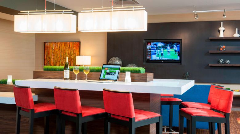<b>Courtyard by Marriott Peoria Downtown Restaurant</b>. Images powered by <a href="https://www.leonardoworldwide.com/" title="Leonardo Worldwide" target="_blank">Leonardo</a>.