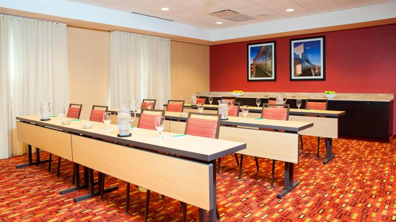 <b>Courtyard by Marriott Peoria Downtown Meeting</b>. Images powered by <a href="https://www.leonardoworldwide.com/" title="Leonardo Worldwide" target="_blank">Leonardo</a>.