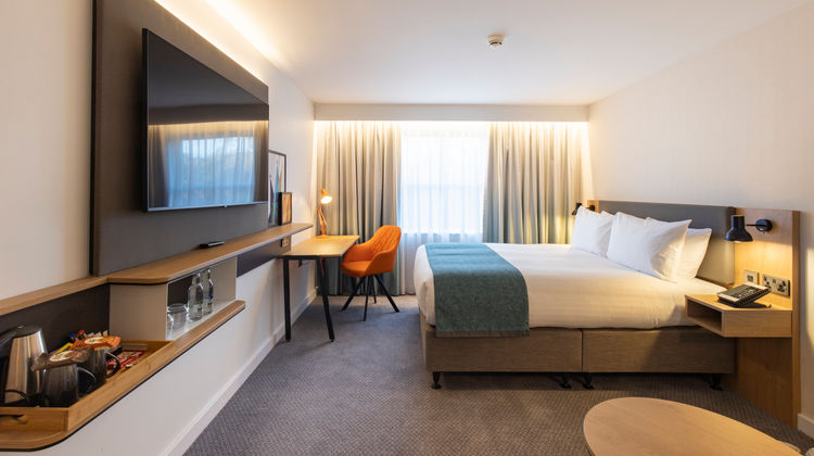 Holiday Inn Bristol Airport Room