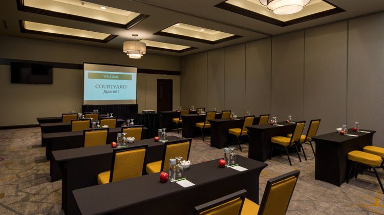 Courtyard by Marriott Lafayette Meeting