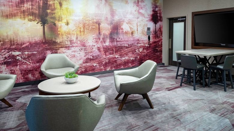 <b>Courtyard by Marriott Tri-Cities Airport Lobby</b>. Images powered by <a href="https://www.leonardoworldwide.com/" title="Leonardo Worldwide" target="_blank">Leonardo</a>.