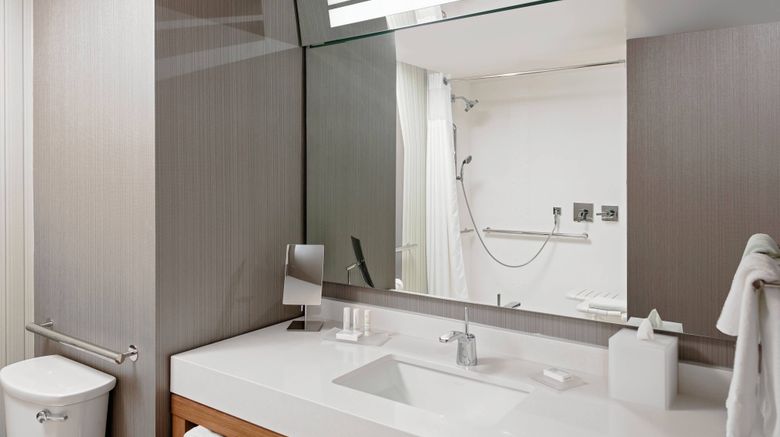 <b>Courtyard by Marriott Tri-Cities Airport Room</b>. Images powered by <a href="https://www.leonardoworldwide.com/" title="Leonardo Worldwide" target="_blank">Leonardo</a>.