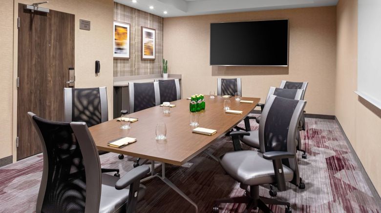 <b>Courtyard by Marriott Tri-Cities Airport Meeting</b>. Images powered by <a href="https://www.leonardoworldwide.com/" title="Leonardo Worldwide" target="_blank">Leonardo</a>.