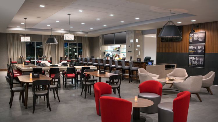 Courtyard By Marriott Pullman Restaurant