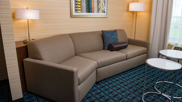 Fairfield Inn & Suites Anderson Suite