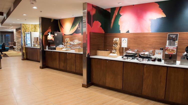 Fairfield Inn & Suites Anderson Restaurant