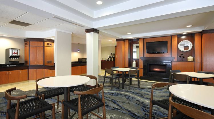 Fairfield Inn & Suites Millville Restaurant