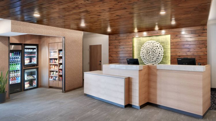Fairfield Inn & Suites Yellowstone Lobby