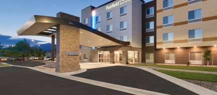 Fairfield Inn & Suites Yellowstone Exterior