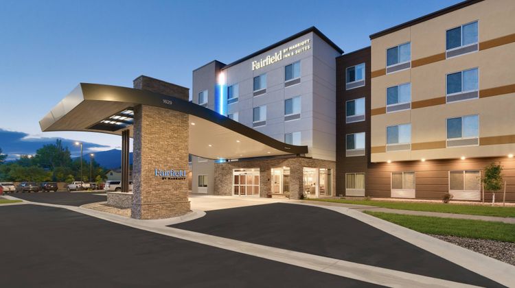 Fairfield Inn & Suites Yellowstone Exterior
