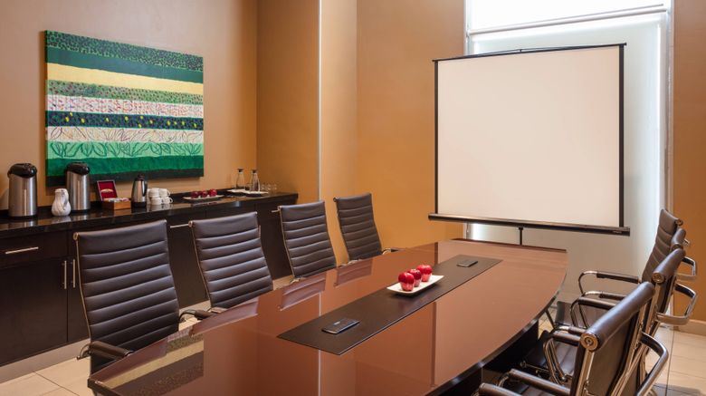 <b>Courtyard by Marriott Queretaro Meeting</b>. Images powered by <a href="https://www.leonardoworldwide.com/" title="Leonardo Worldwide" target="_blank">Leonardo</a>.