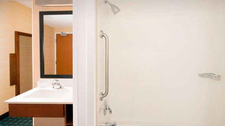 Fairfield Inn by Marriott Albany Room