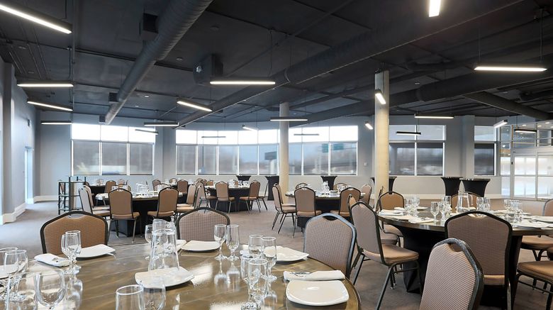 <b>Courtyard Montreal West Island/Baie D'Ur Meeting</b>. Images powered by <a href="https://www.leonardoworldwide.com/" title="Leonardo Worldwide" target="_blank">Leonardo</a>.