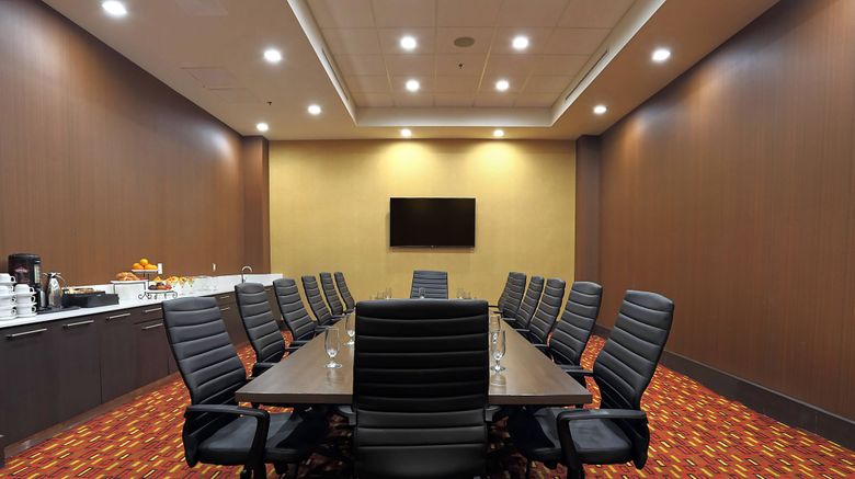 <b>Courtyard Montreal West Island/Baie D'Ur Meeting</b>. Images powered by <a href="https://www.leonardoworldwide.com/" title="Leonardo Worldwide" target="_blank">Leonardo</a>.