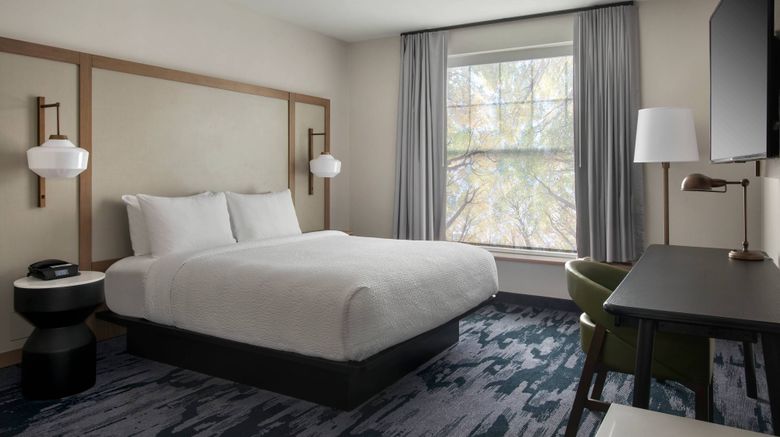<b>Fairfield Inn & Suites Williamstown Room</b>. Images powered by <a href="https://www.leonardoworldwide.com/" title="Leonardo Worldwide" target="_blank">Leonardo</a>.