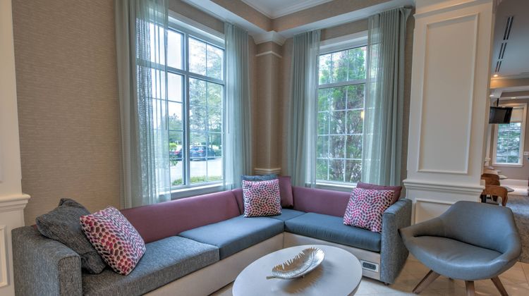Courtyard by Marriott Chapel Hill Lobby