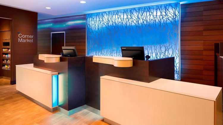 Fairfield Inn & Suites Akron Fairlawn Lobby