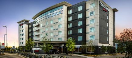 Courtyard Winnipeg Airport Exterior